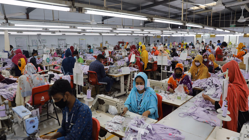 যুক্তরাষ্ট্রে ৩৫% ট্যারিফ শঙ্কায় বাংলাদেশের গার্মেন্ট অর্ডার স্থগিত